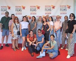 Foto: Malteser Integrationsdienst besucht im Rahmen von „Lu can help“ das Festival des Deutschen Films in Ludwigshafen. Das Projekt „LU can help“ ist ein gemeinsames Projekt des Malteser Hilfsdienst e.V. mit dem Heinrich Pesch Haus und wird von ,,Aktion Deutschland hilft“ gefördert. (Quelle: Malteser Ludwigshafen)